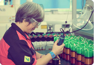 5.品管?chē)?yán)格要求跟蹤產(chǎn)線制程