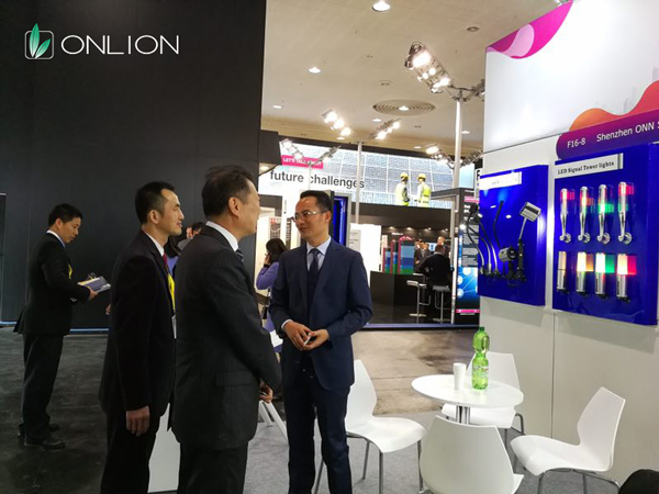 寶安區領導考場歐恩照明展位