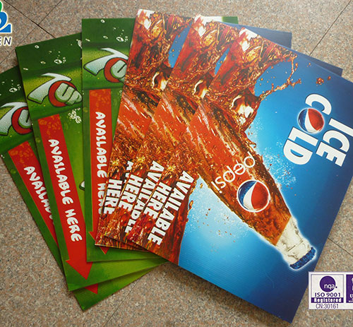 飲料廣告板簡約風(fēng)格設(shè)計(jì)